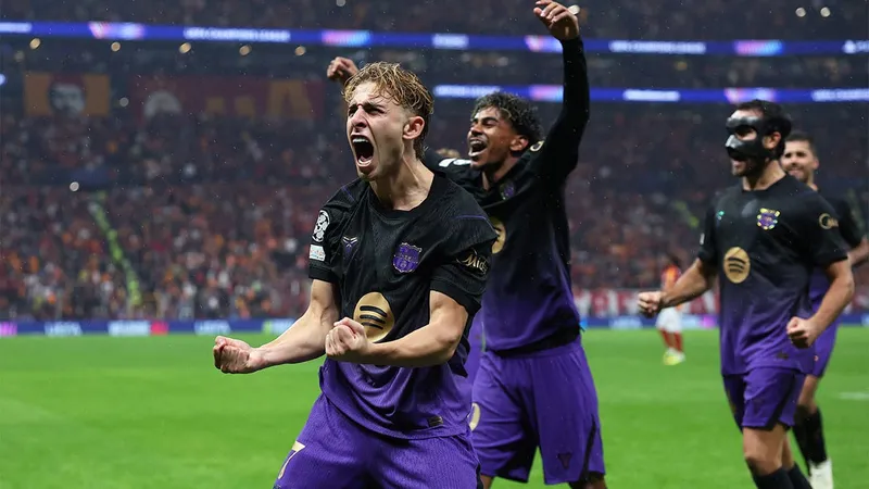 Ni el infierno del Galatasaray pudo frenar al Barcelona