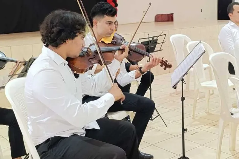 Impulsan talento musical con concierto de orquesta estudiantil