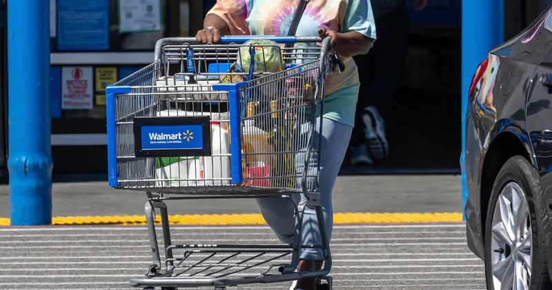 Walmart retira cuatro productos de Taylor Farms por precaución ante brote de ciclosporiasis