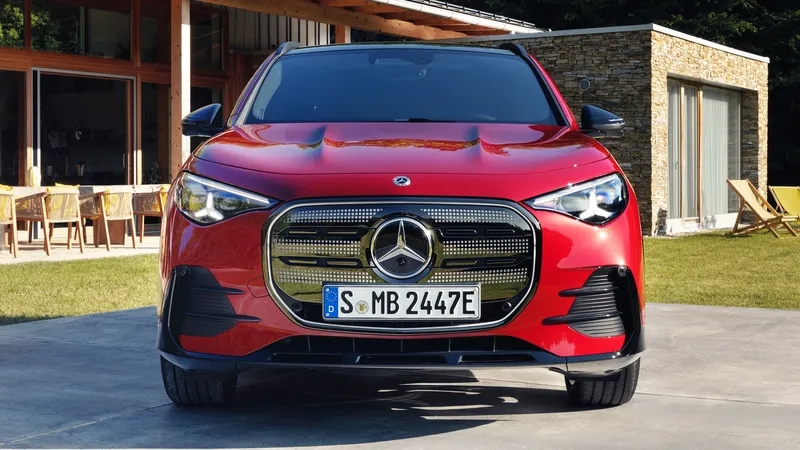 Tiene 654 km de autonomía y 272 CV: ya puedes comprar en España el SUV eléctrico más barato de Mercedes