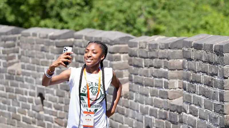 De la Gran Muralla a los robots: ¿qué aspectos de China despiertan el interés de los jóvenes estadounidenses?