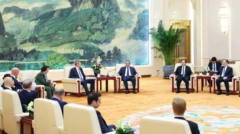 Premier chino se reúne con delegación de Junta Directiva del Consejo Empresarial EE. UU.-China