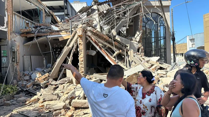 Reportan más de 130 muertos por el terremoto en Colombia