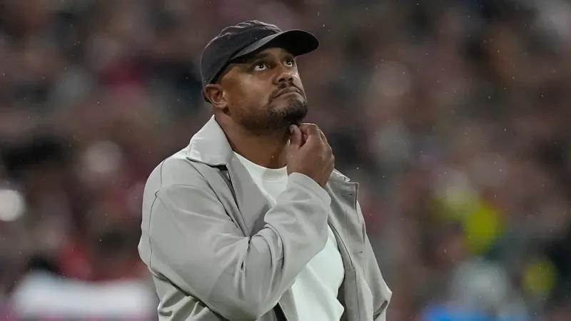 Vincent Kompany en recuperación tras desplomarse en entrenamiento del Bayern Munich