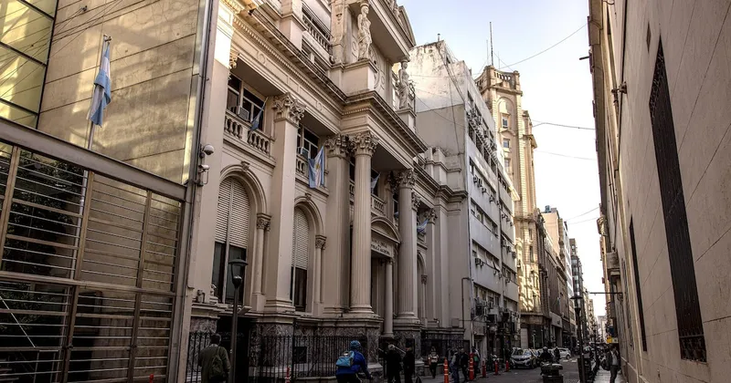 IPOM: BCRA reconoce que la actividad cayó en el tercer trimestre, pero anticipa recuperación “significativa”