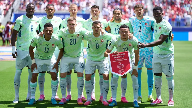¿Y esta camiseta? Suiza sorprendió con un jersey muy poco tradicional