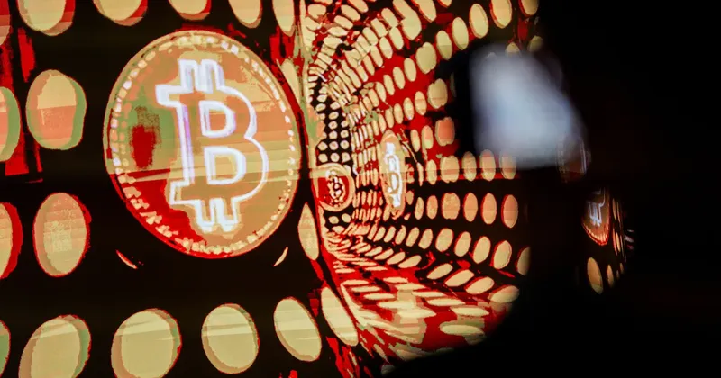 La volatilidad del bitcoin cae a mínimos de nueve meses por menor apetito especulativo