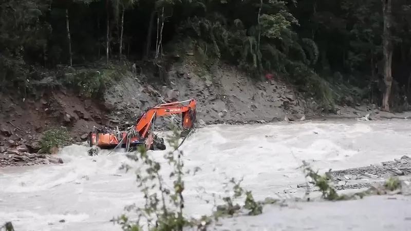 El lago de contención alberga más de 2,5 millones de metros cúbicos de agua