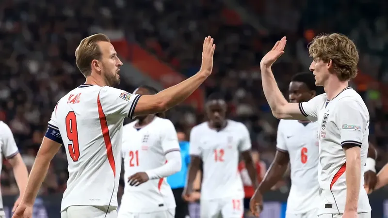 Harry Kane se rinde ante Gordon