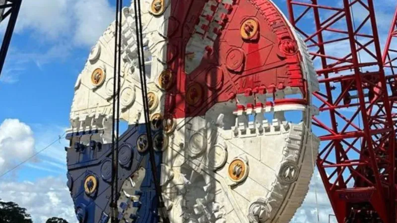 Una máquina gigantesca acaba de perforar las entrañas del Canal de Panamá. Lo que consiguió a 65 metros de profundidad es una hazaña de ingeniería
