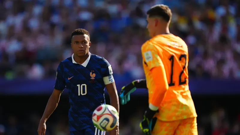 Portero que peleó con Mbappé en el Mundial 2026 ahora jugará con su hermano en Francia