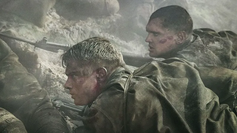 Acción bélica brutal del creador de 'Battleship: Batalla naval' en Netflix: Nuevo tráiler de 'The Mosquito Bowl: Un partido en plena guerra'