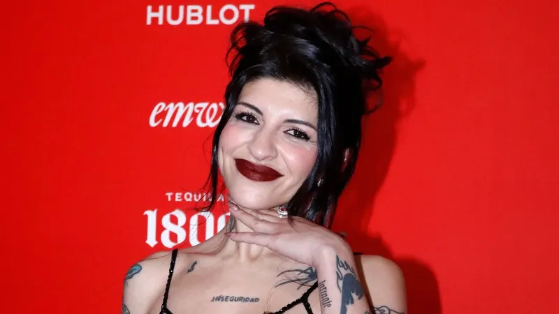 Cazzu pospone dos fechas de su 'Latinaje Tour' tras contraer un 'potente' virus: 'Gracias por comprenderme'