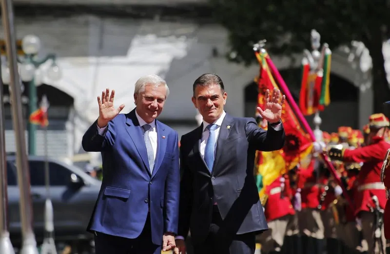 Kast realiza la primera visita oficial chilena a Bolivia en 71 años