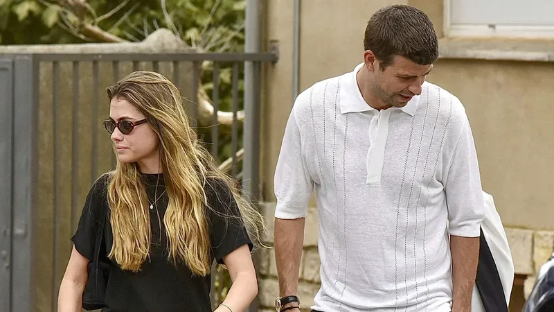Gerard Piqué, de luto por una dolorosa pérdida, encuentra consuelo en Clara Chía