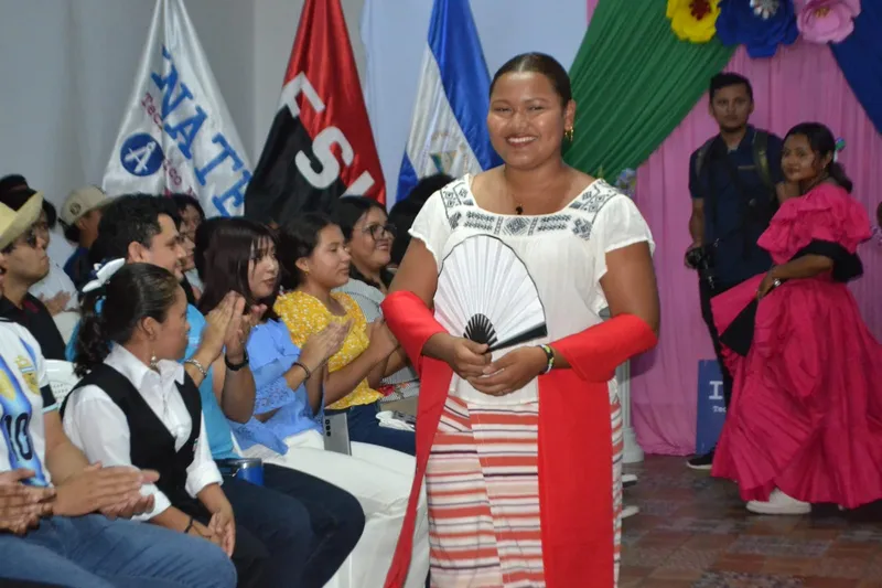 Juventud de Masaya celebra raíces culturales con arte y maíz