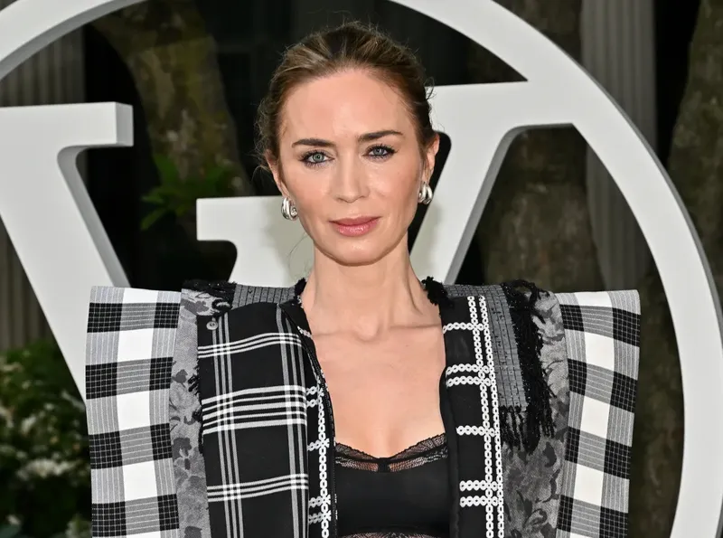 Emily Blunt admite estar “aterrorizada” por la IA y se negó a usarla en su próxima película