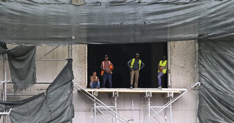 EE.UU. apunta a sectores de minería y construcción de Cuba en nueva ronda de sanciones