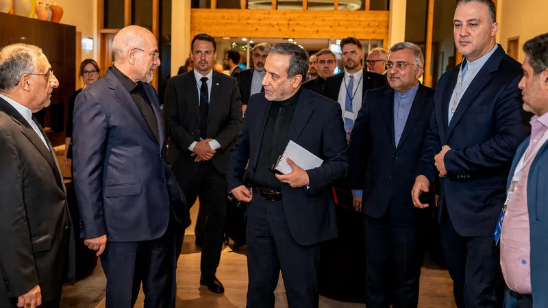 Irán protesta y abandona negociaciones en Suiza tras amenazas de Trump