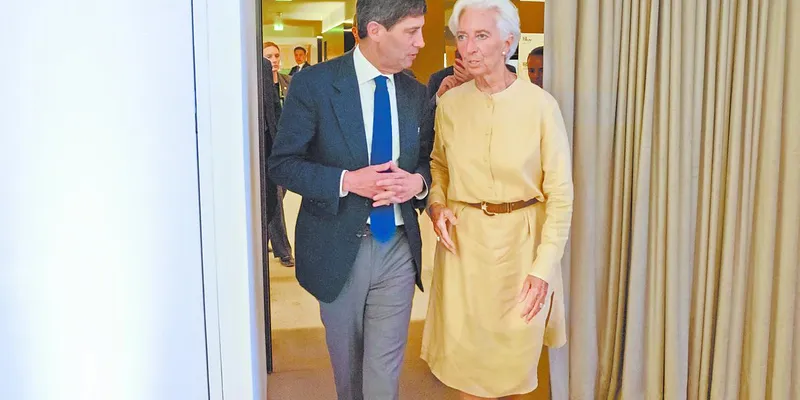 K. Warsh promete decepcionar al que piense que tolerará inflación mayor a 2%