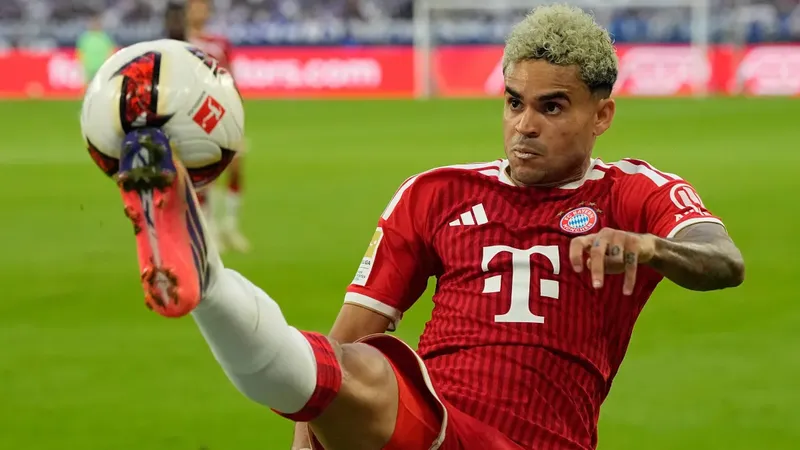 Luis Díaz asegura que Julián Quiñones tiene la calidad para jugar en el Bayern Múnich