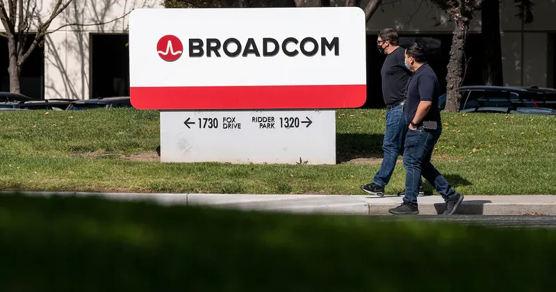 Broadcom se desploma y borra US$334.000 millones en valor de mercado: ¿hora de invertir?