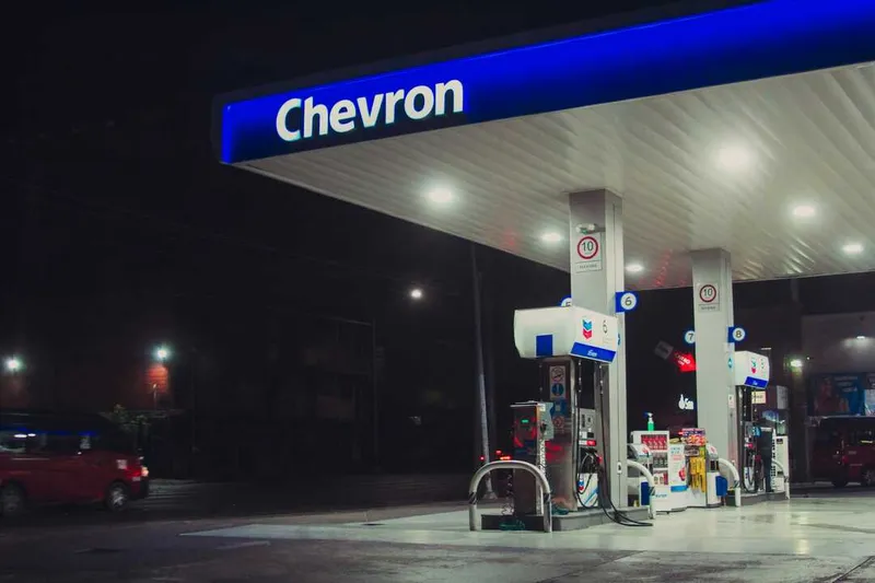 Exxon y Chevron multiplican beneficios