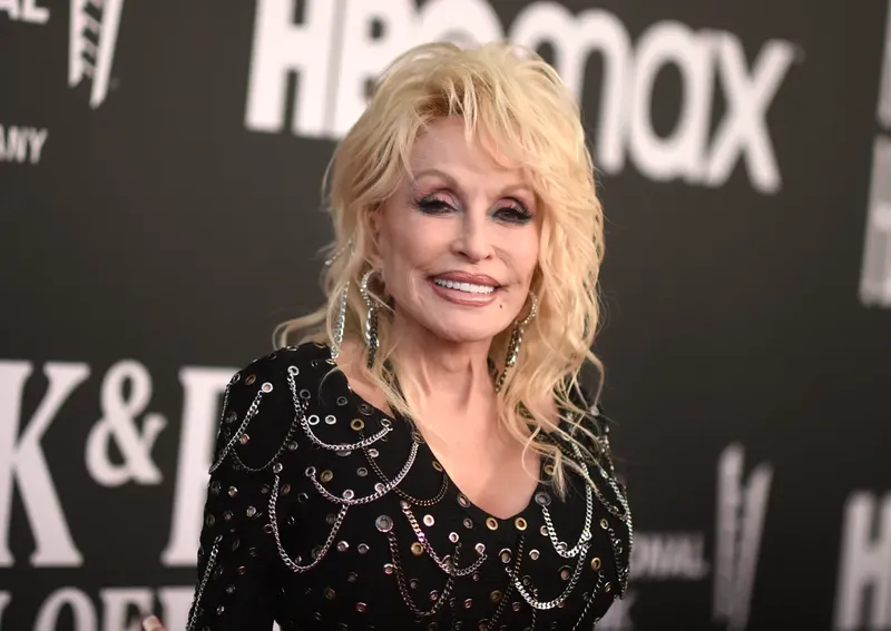 Se publicó “Bound to Ride”, la primera canción póstuma de Dolly Parton