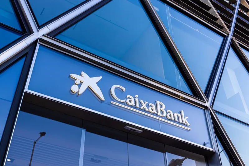 CaixaBank ya ha gastado casi 272 millones en comprar sus propias acciones: esto le queda del plan