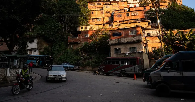 Bonos venezolanos caen con fuerza tras terremotos y dudas sobre reestructuración de deuda