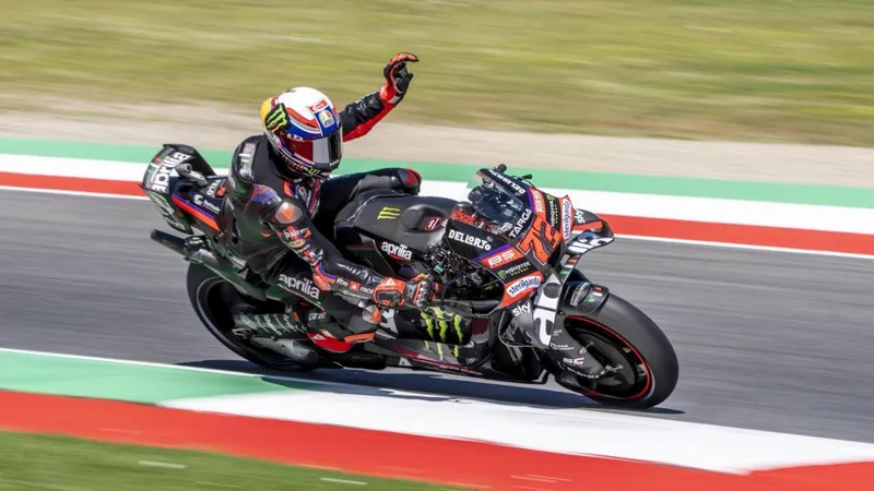 Bezzecchi sigue siendo el señor de los domingos con otra victoria en Mugello; Márquez es 7º