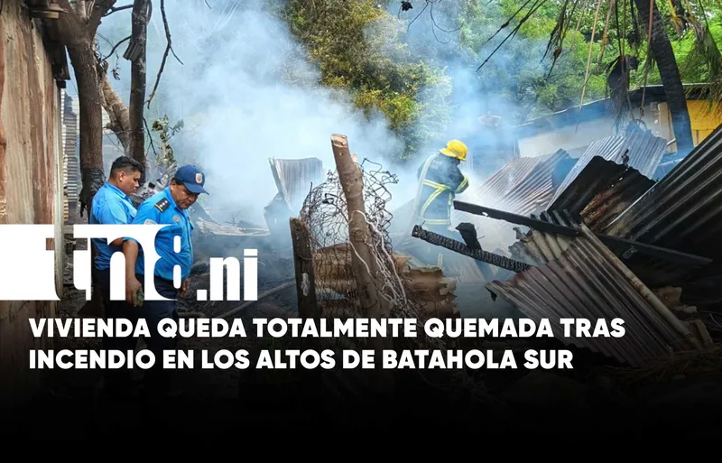 Fuego arrasa con una casa en «Los Altos» de Batahola Sur, en Managua