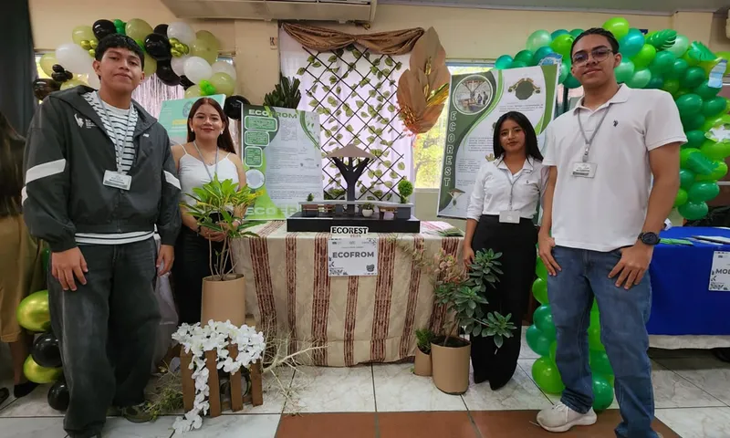 Universitarios presentan más de 50 proyectos de emprendimiento ambiental