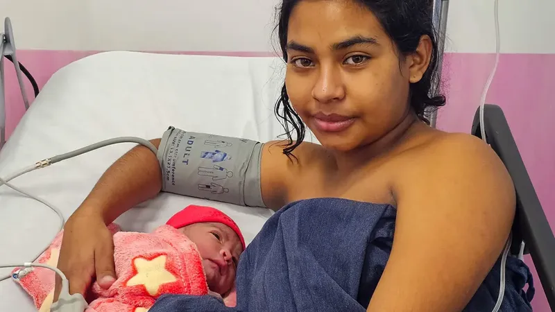 Nacimientos y homenajes llenan de alegría el Día de las Madres en Hospital Héroes de Las Segovias