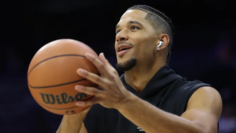 Josh Hart resta dramatismo a la situación: «Sigo bajo contrato»