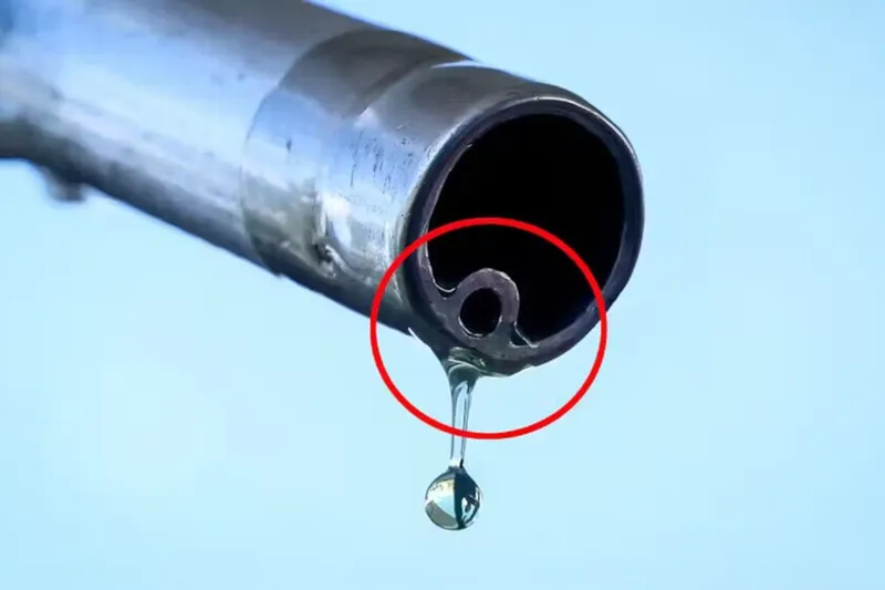 Un ingeniero puso un agujero en la manguera de gasolina hace 80 años. Su idea sigue salvando millones de litros de combustible cada día