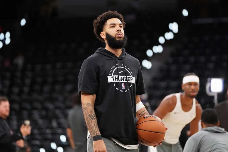 Kenrich Williams vuelve a los Thunder
