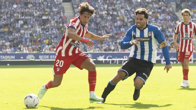 Obed Vargas de nuevo quedó en el olvido de Simeone en la victoria del Atlético de Madrid