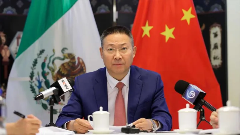 China: Embajador de EEUU intenta “sembrar discordia” con México