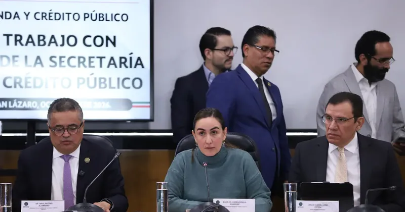 Subsecretaria de Hacienda afirma que riesgo país de México vinculado a Pemex se comprimió