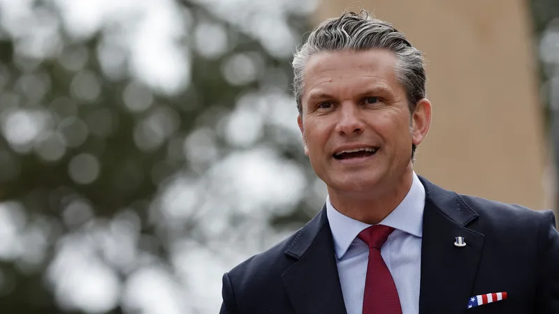 Hegseth avisa a Europa de la "invasión" de "ideologías peligrosas" que llega a sus playas