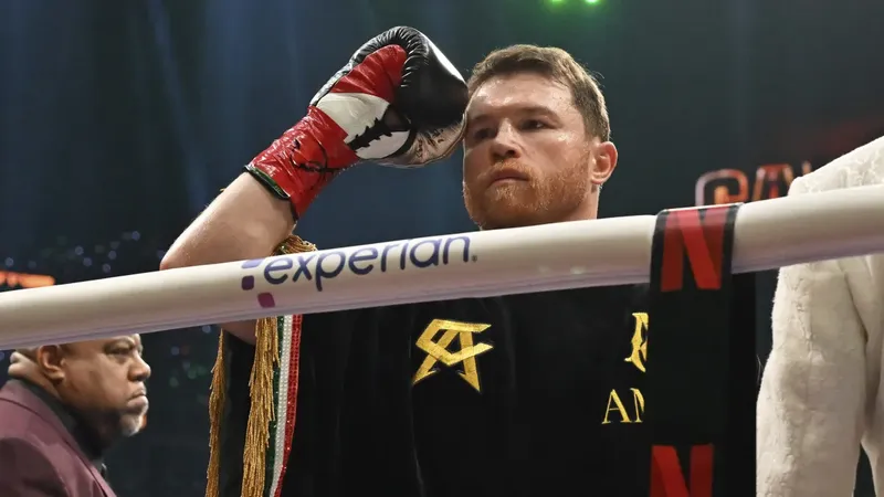 Canelo está decidido a cerrar su carrera en el Azteca