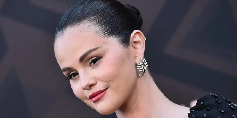Selena Gomez enfrenta demanda millonaria y lanza contundente defensa