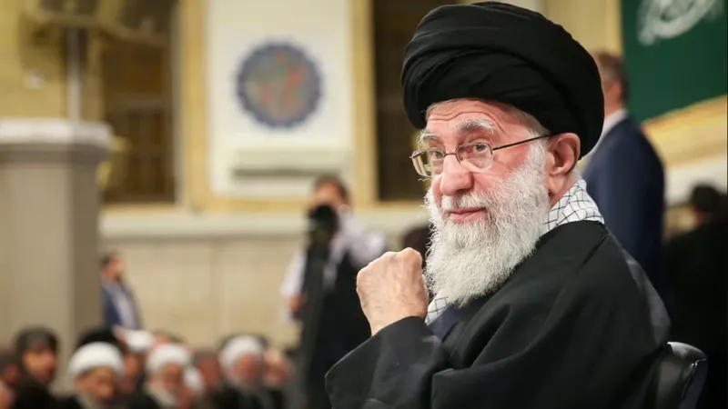 Irán: “Nunca olvidaremos ni perdonaremos el martirio del ayatolá Alí Jameneí”
