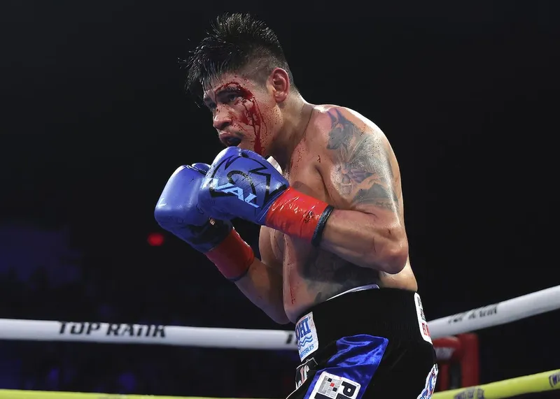 Emanuel Navarrete vs. O’Shaquie Foster el 24 de octubre