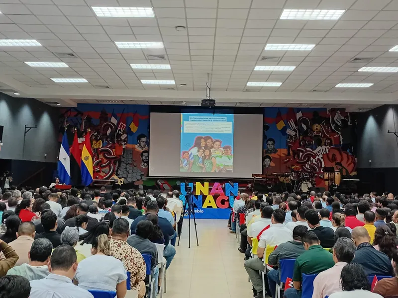 Docentes de la UNAN-Managua construyen estrategia educativa 2027-2030