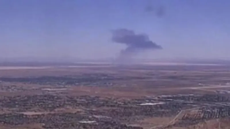 Se estrella bombardero estadounidense B-52 en base aérea de California