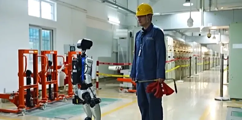 China pone robots humanoides a inspeccionar su red eléctrica con inteligencia artificial