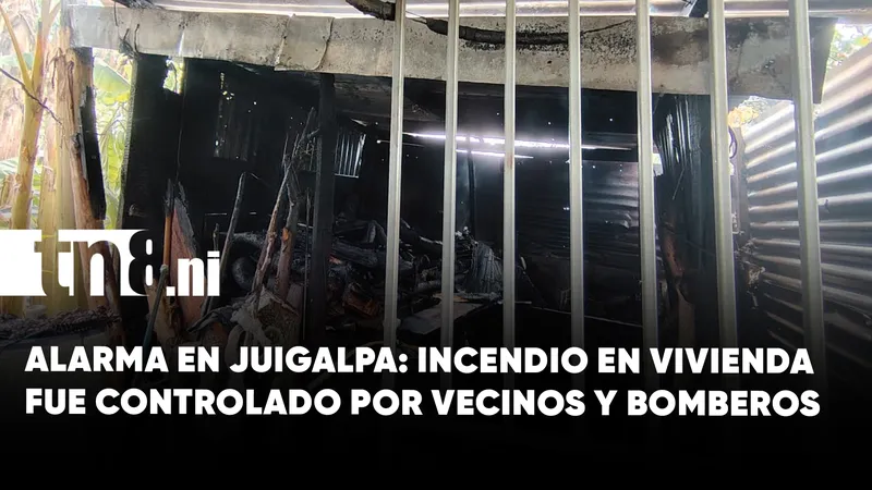 Vecinos y bomberos controlan incendio en vivienda del barrio Santa Ana, Juigalpa