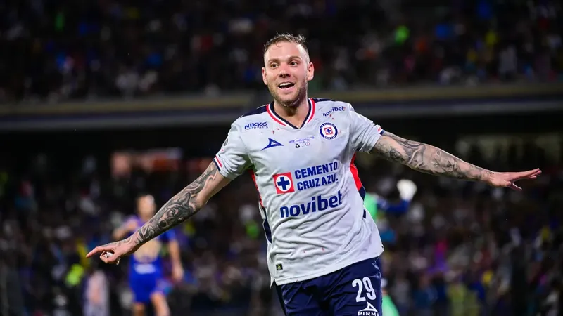 Cruz Azul es campeón del fútbol mexicano: La Máquina venció 1-2 a Pumas y se coronó en el Clausura 2026